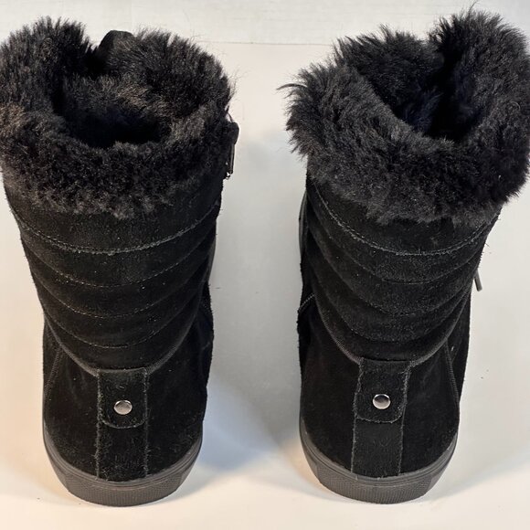 WOMEN'S SIZE 9 FURRY BOOTS - Picture 13 of 16